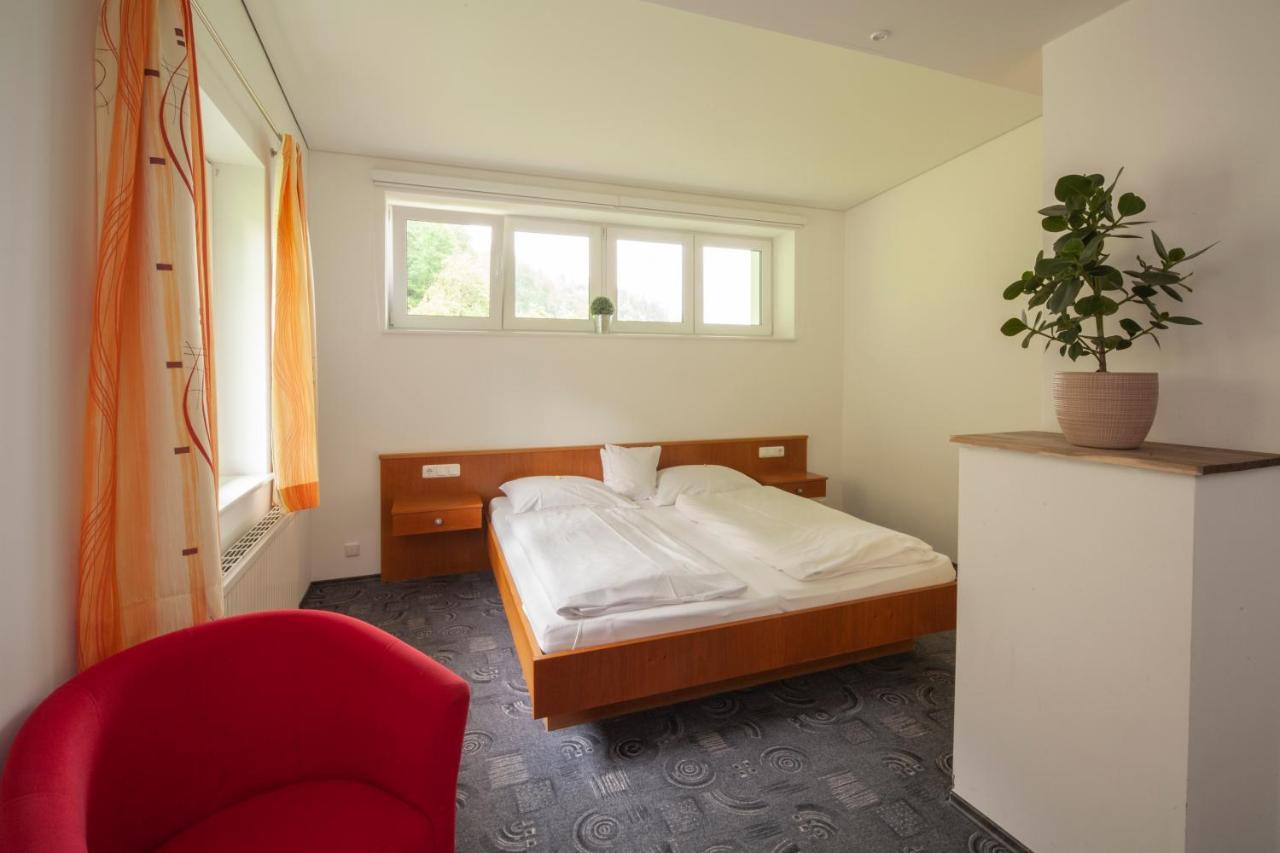 Hotel Garni Brigitte Bürserberg Eksteriør bilde
