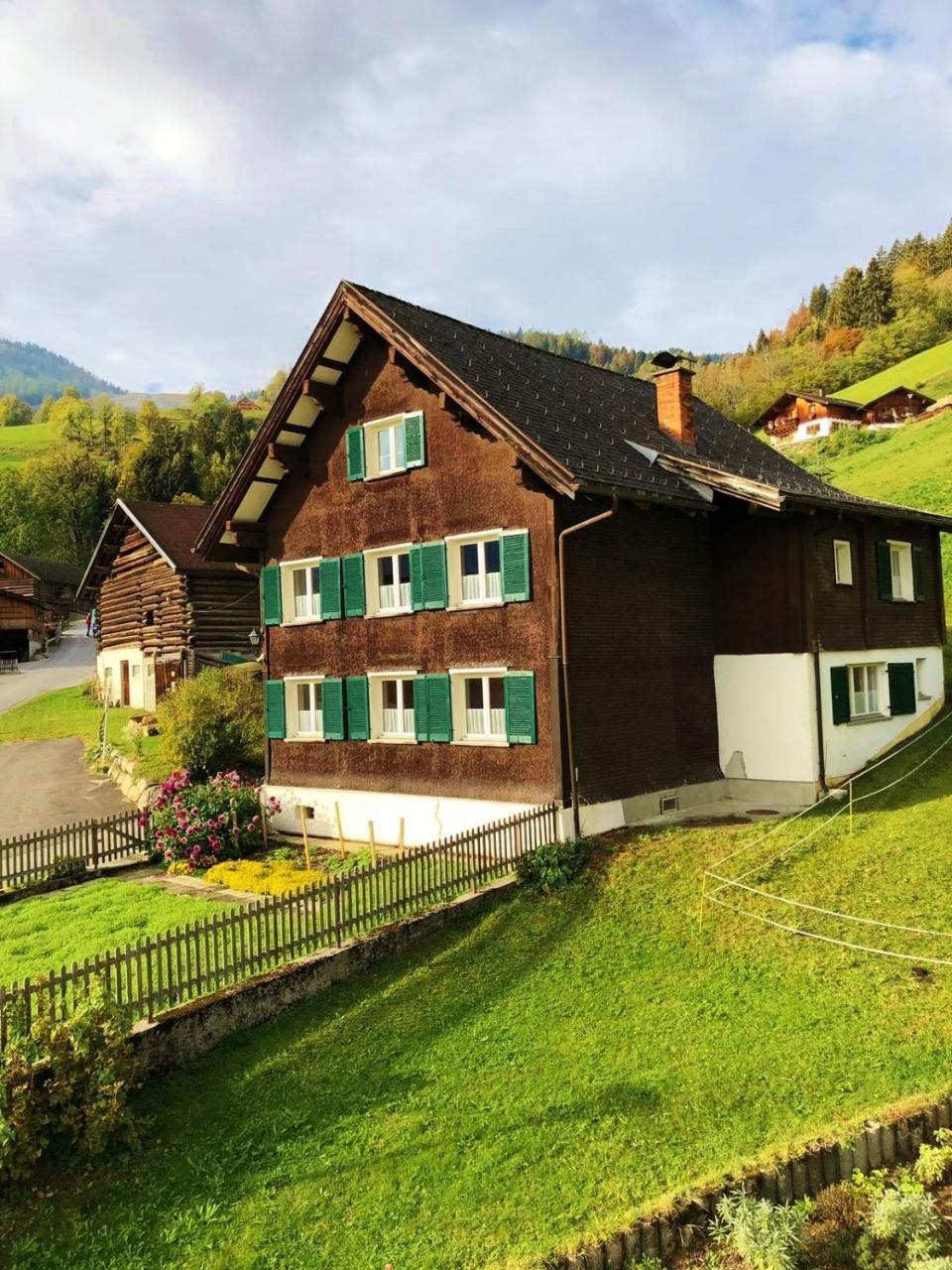 Hotel Garni Brigitte Bürserberg Eksteriør bilde